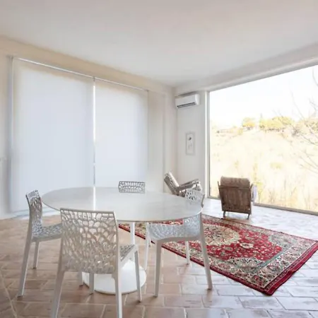 Depandance Villa, Garden And Privat Pargking Vila *
